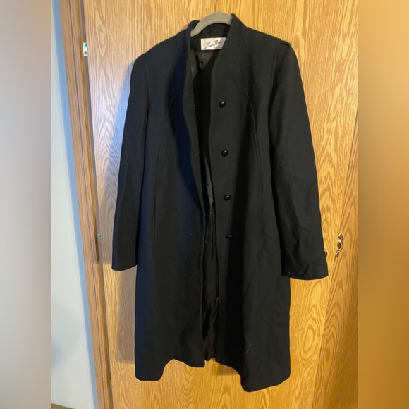 Beaur Brem coat - Picture 1 of 6